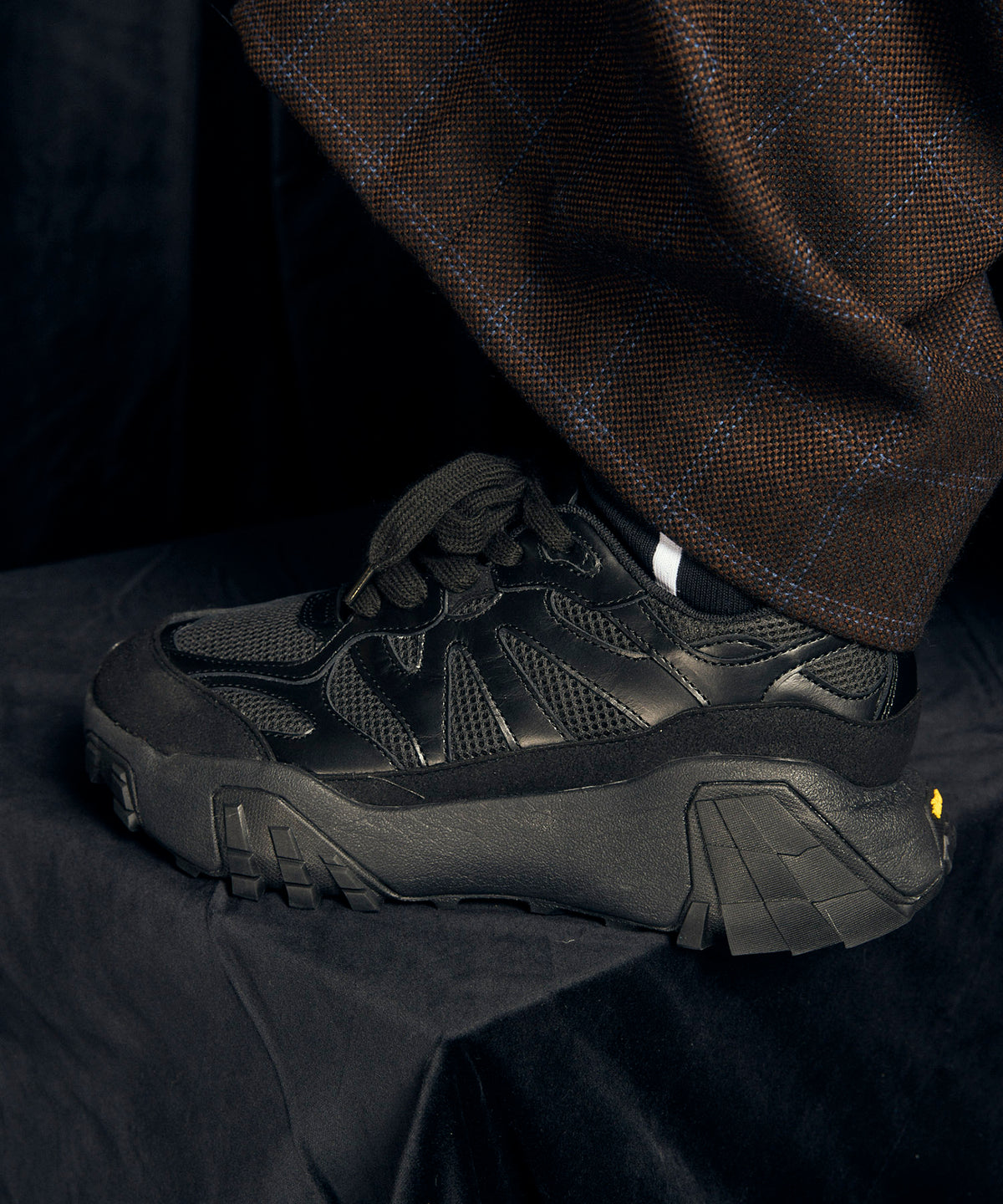 【SPECIAL SHOES FACTORY COLLABORATION】Vibram Sole Lace-Up Sneaker Made In TOKYO