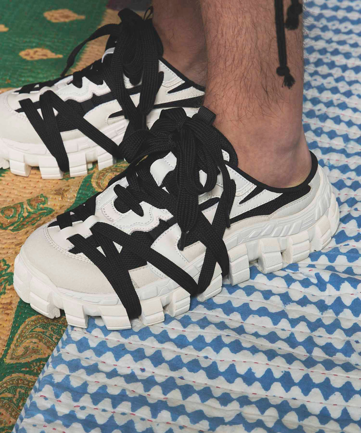 【SPECIAL SHOES FACTORY COLLABORATION】Rattling Sole Sneaker Mule