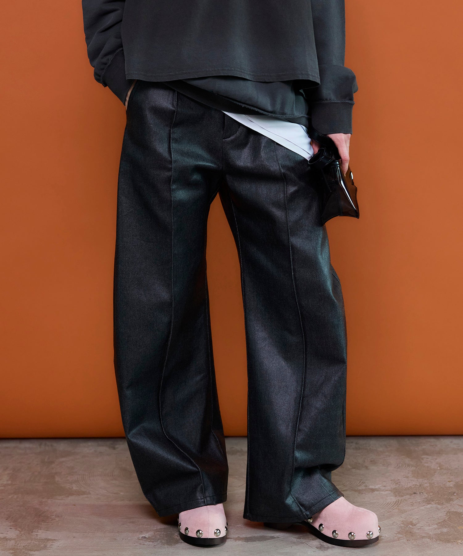 Center Pin Tuck Denim Pants