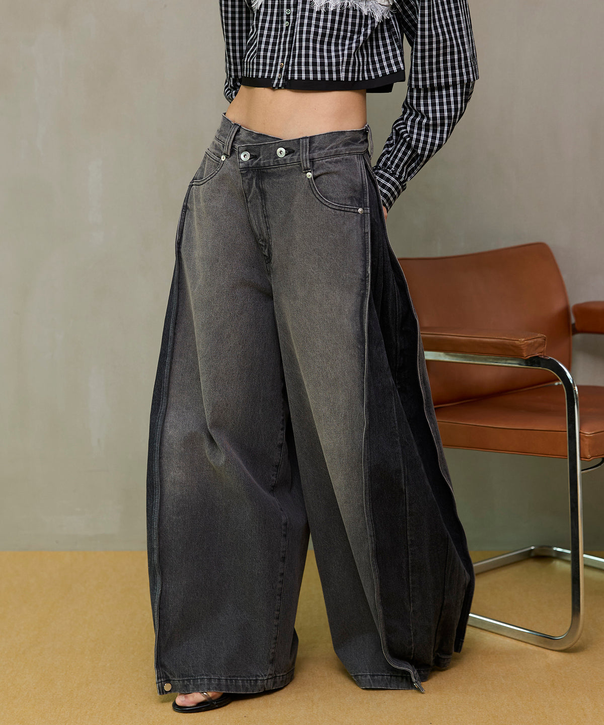 【26SPRING PRE-ORDER】Side-Tuck Cocoon Denim Pants