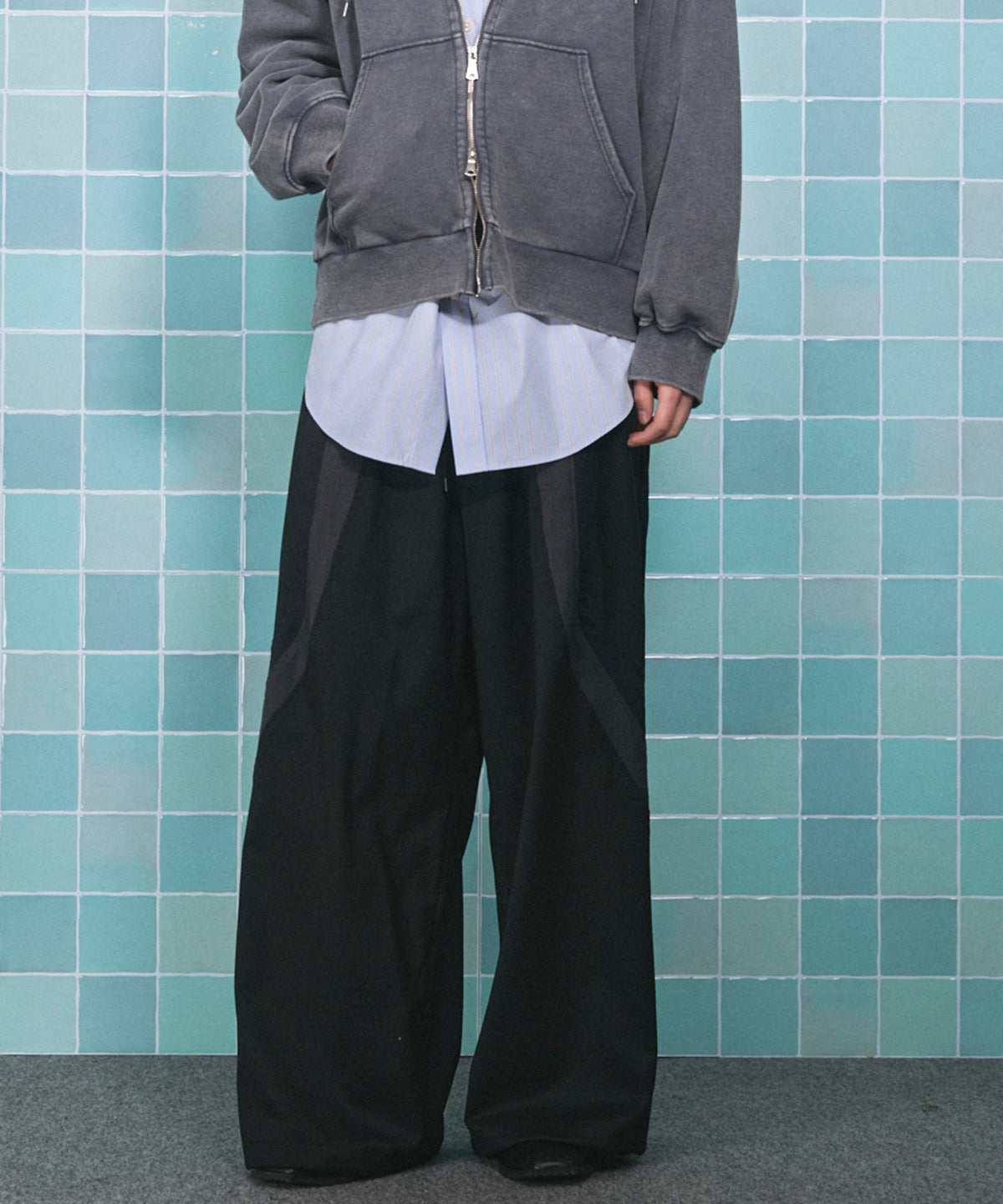 【26ss PRE-ORDER】Flower Patchwork Vintage Like Easy Sweat Pants