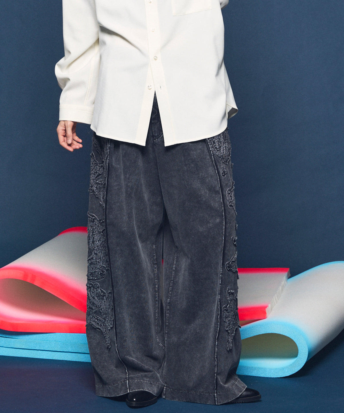 【26ss PRE-ORDER】Flower Patchwork Vintage Like Easy Sweat Pants