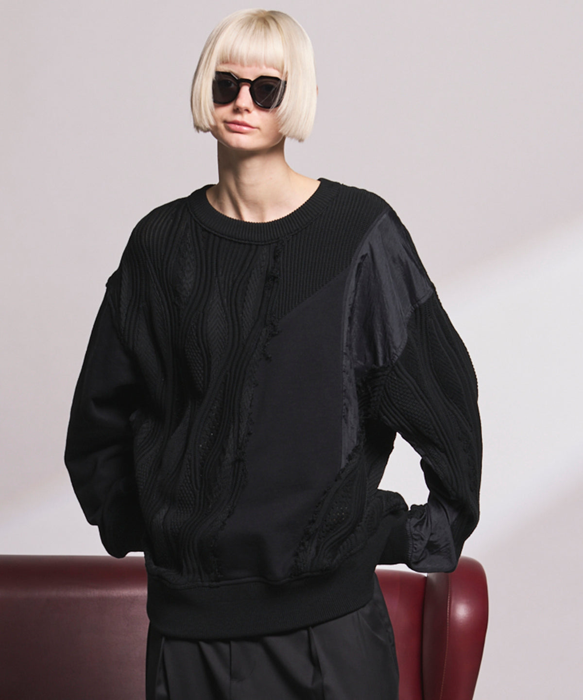 Different Material Docking Prime-Over 3d Knit Pullover