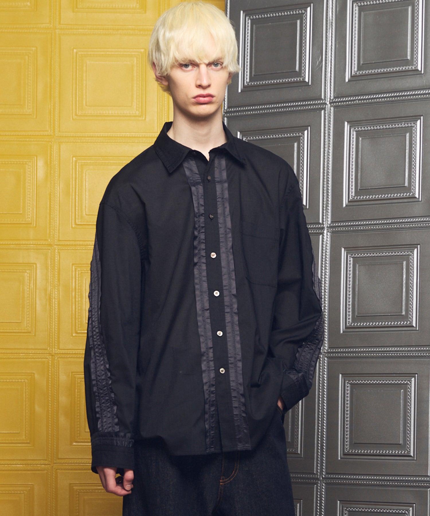 Inside-out Prime-Over Sheer Regular Collar Shirt