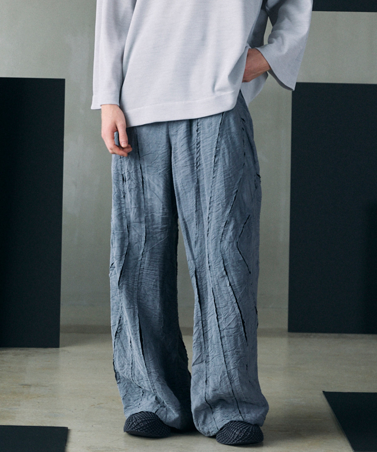 【26SS PRE-ORDER】Airy Striped Gabardine Prime-Wide Two-tuck Pants