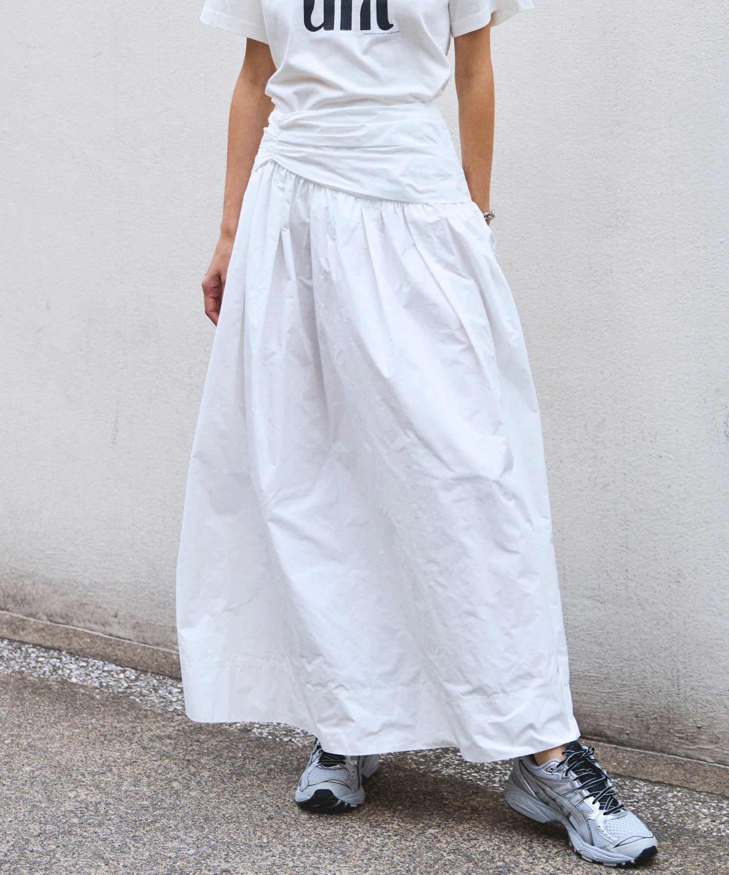 SALE】Voluminous Tuck Flare Skirt