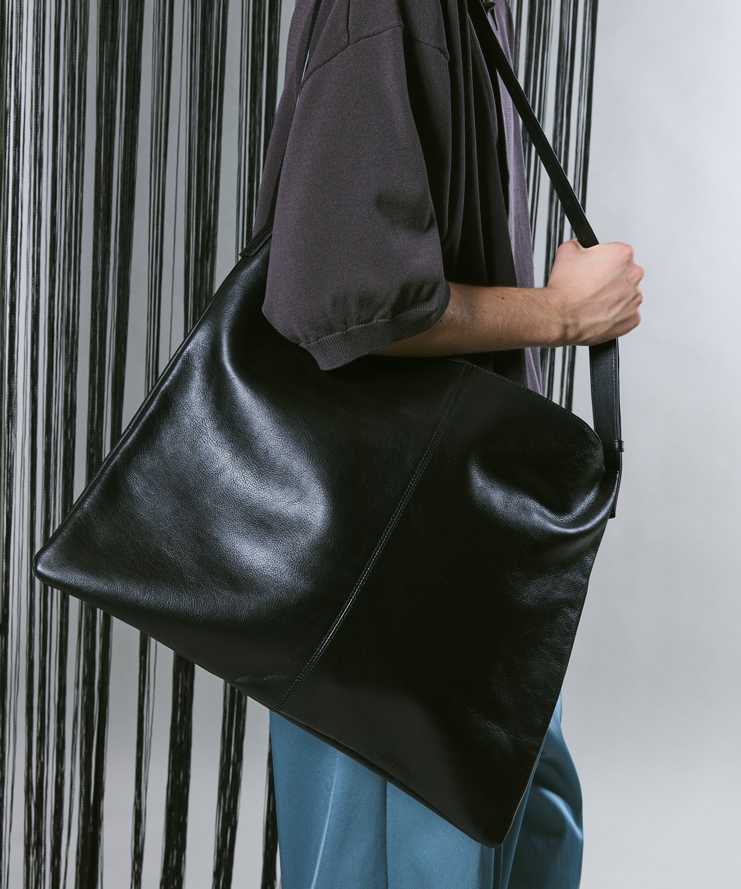COW LEATHER SHOULDER BAG - Main Image