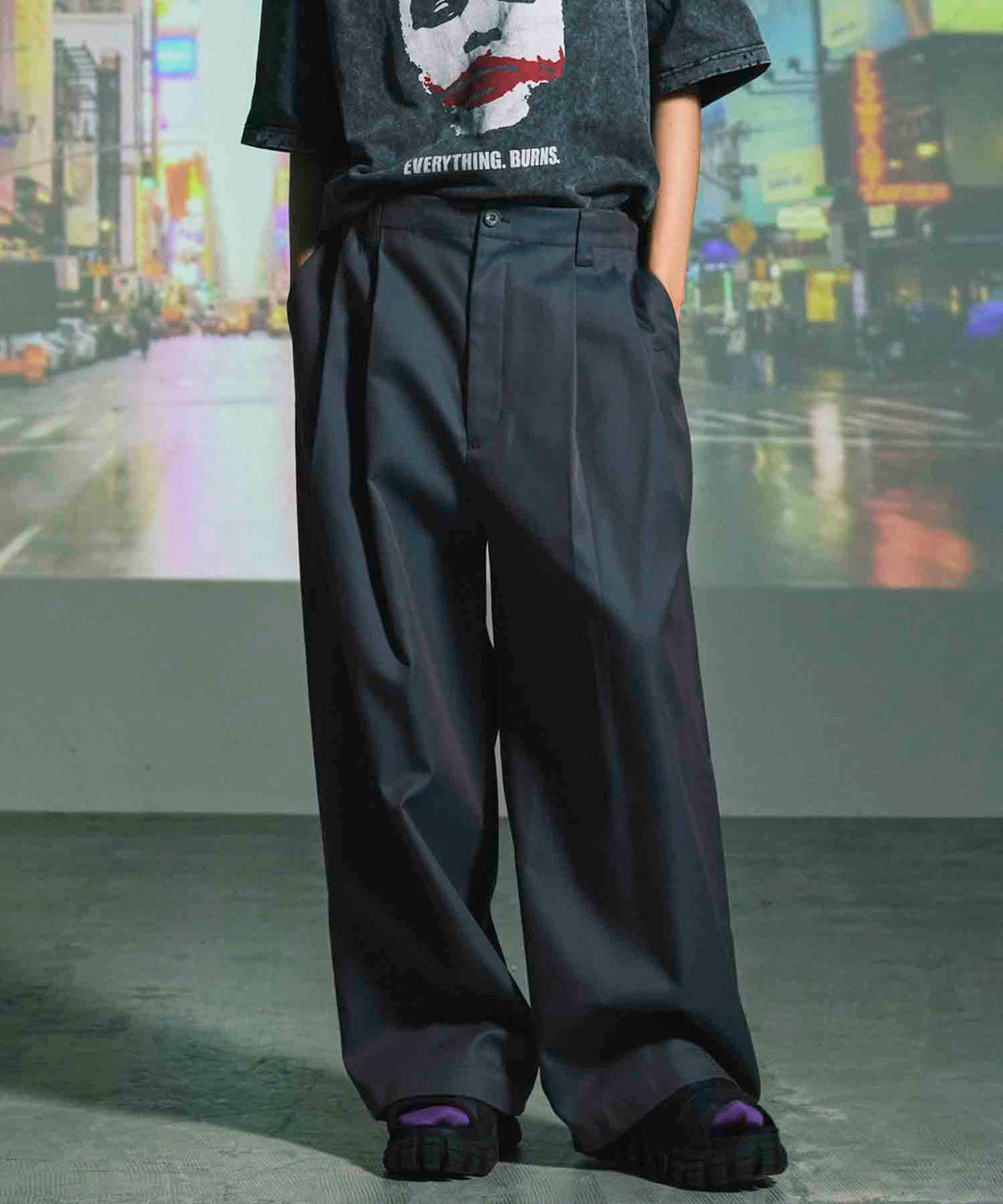 2/2/220 suvin棉花加巴丁质原质两条tuck裤