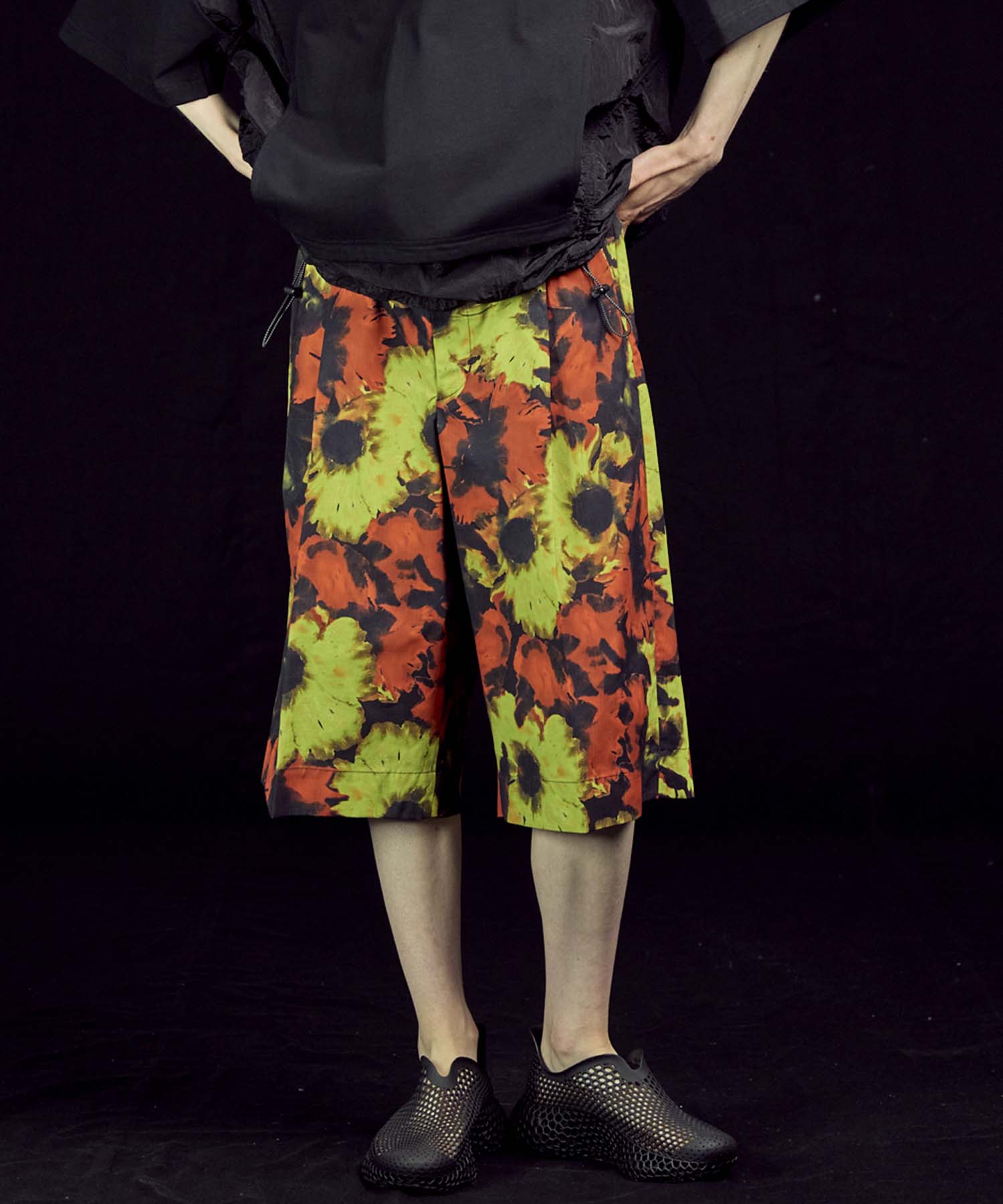 【新品未使用】on 新色 メンズMサイズ Court Shorts フェデラー 新品未使用】on 新色 メンズMサイズ Court Shorts フェデラー