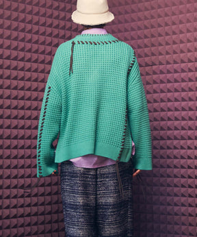【SALE】Oni-Waffle Embroidery Prime-Over V-Neck Knit Pullover