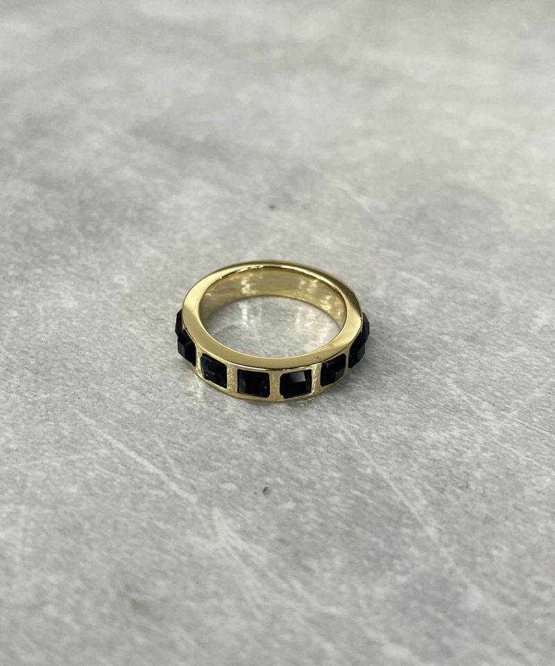 SqInguare Cut Ring