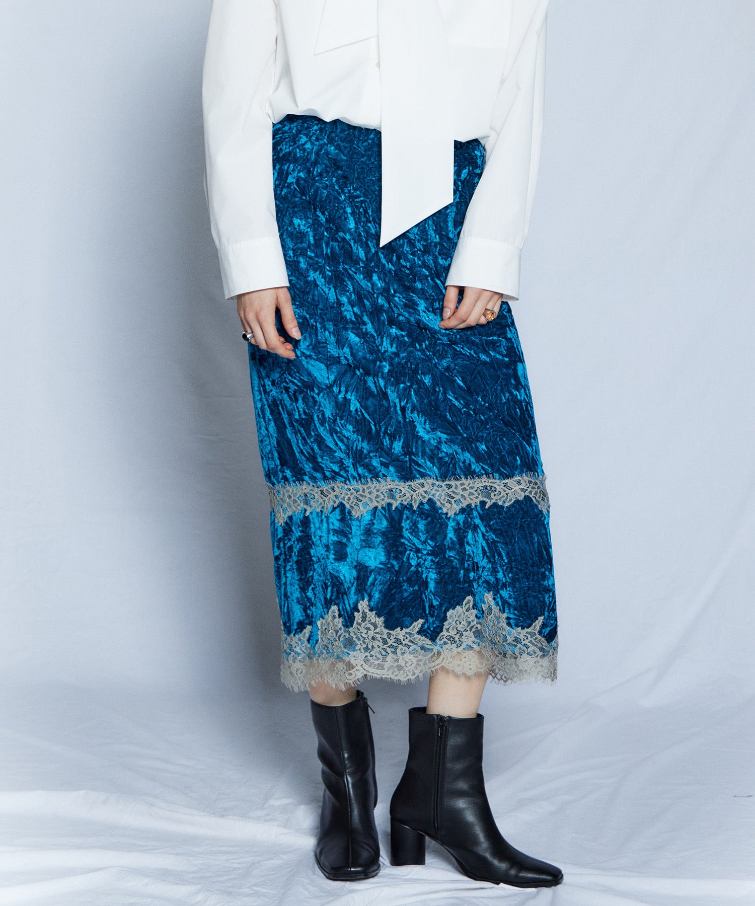 【26WINTER COLLECTION】Crushed Velour Lace Skirt