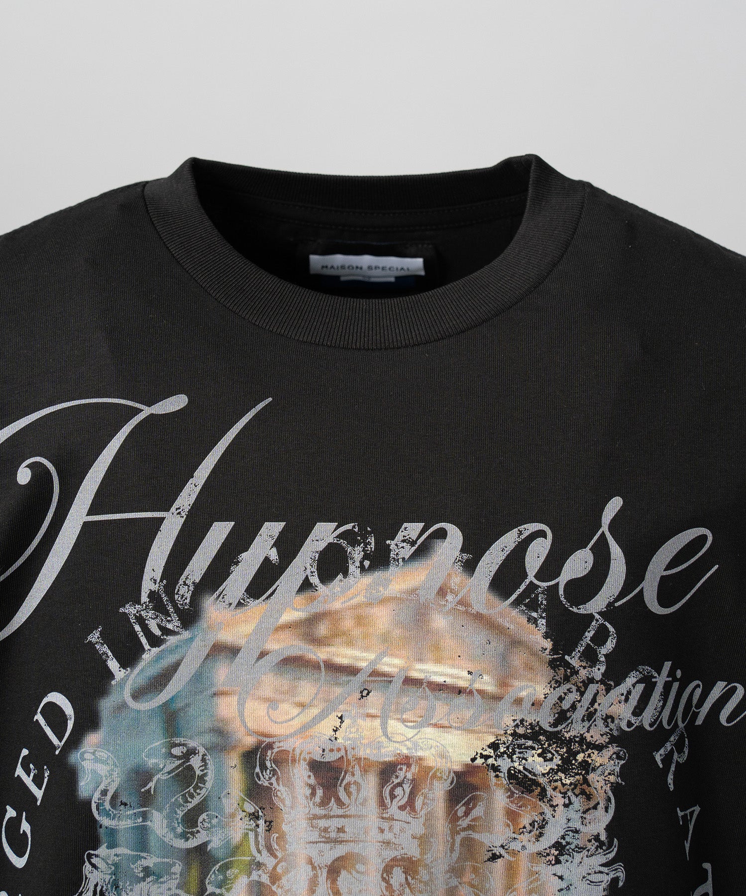 【26SS PRE-ORDER】【Hypnose Association for MAISON SPECIAL】「EMBLEM 2010」Prime-Over Crew Neck Graphic T-Shirt