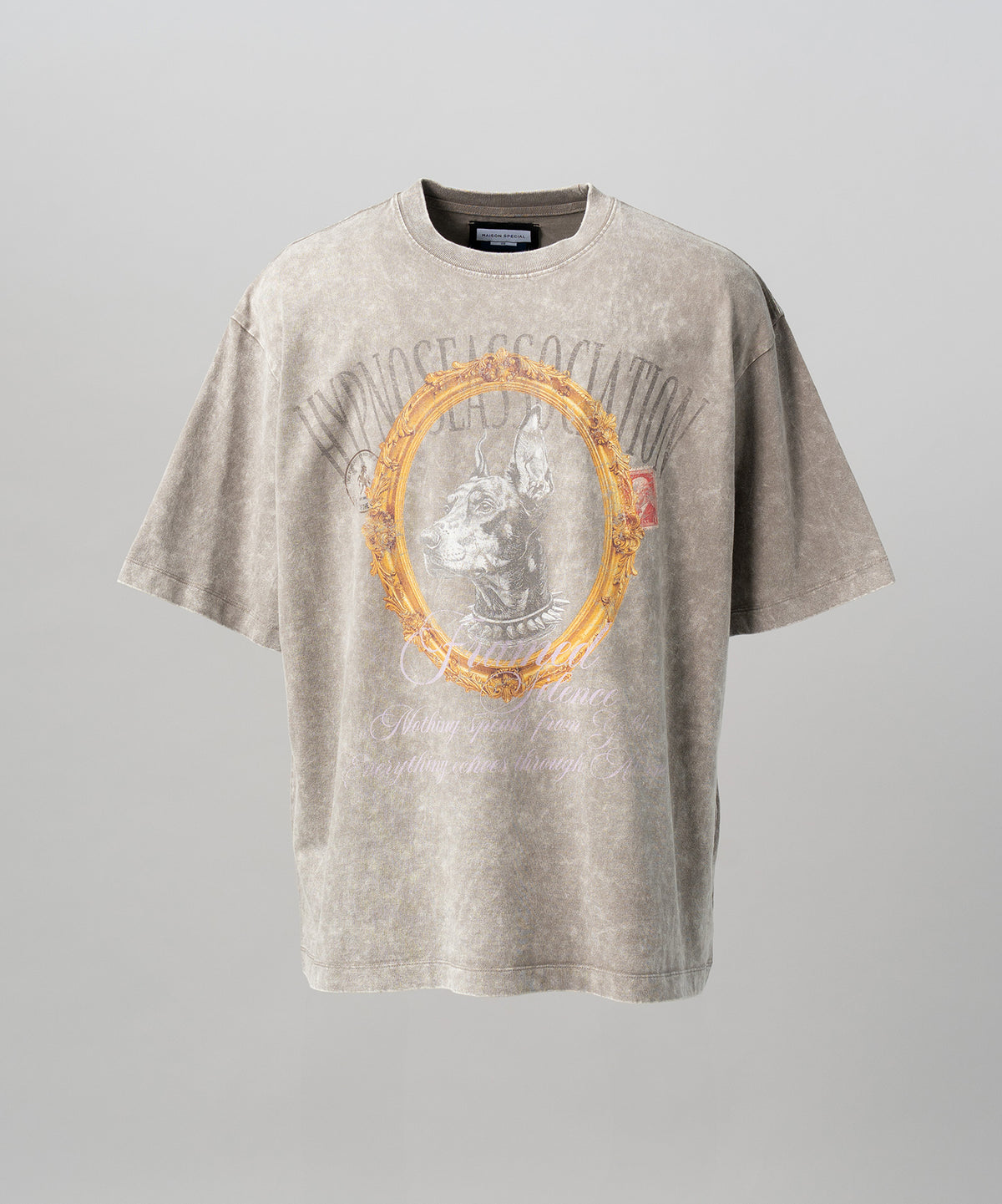 【26SS PRE-ORDER】【Hypnose Association for MAISON SPECIAL】「DOBERMANN」Prime-Over Fade Crew Neck Graphic T-Shirt