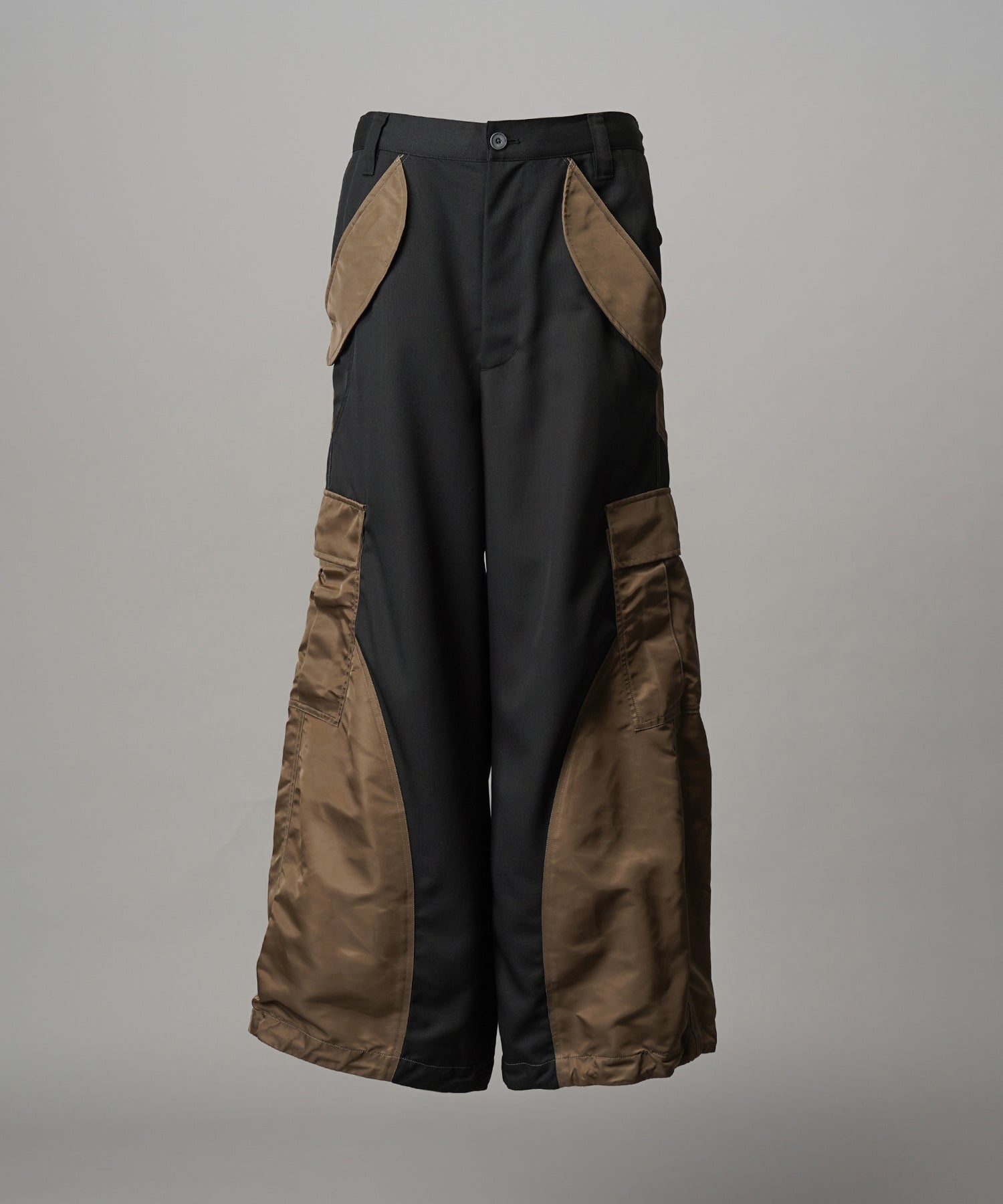 Different Material Docking Prime-Wide Field Pants