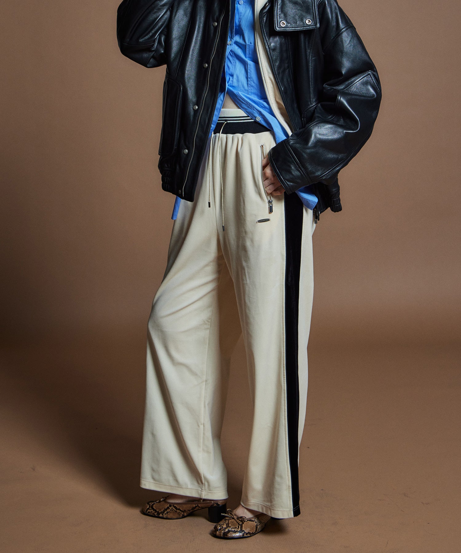 【26WINTER PRE-ORDER】Side Line Velour Jersey Pants
