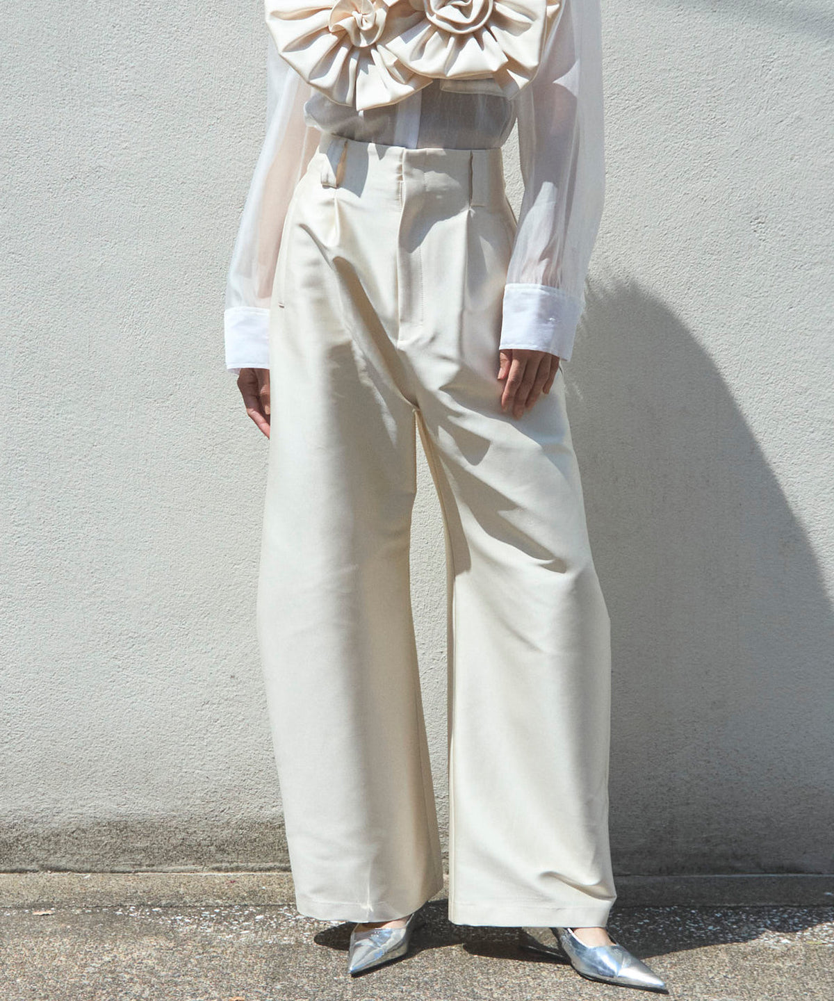 Cocoon Silhouette High Waist Pants