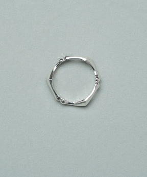【26SS PRE-ORDER】F-hole Motif Three-Link Ring