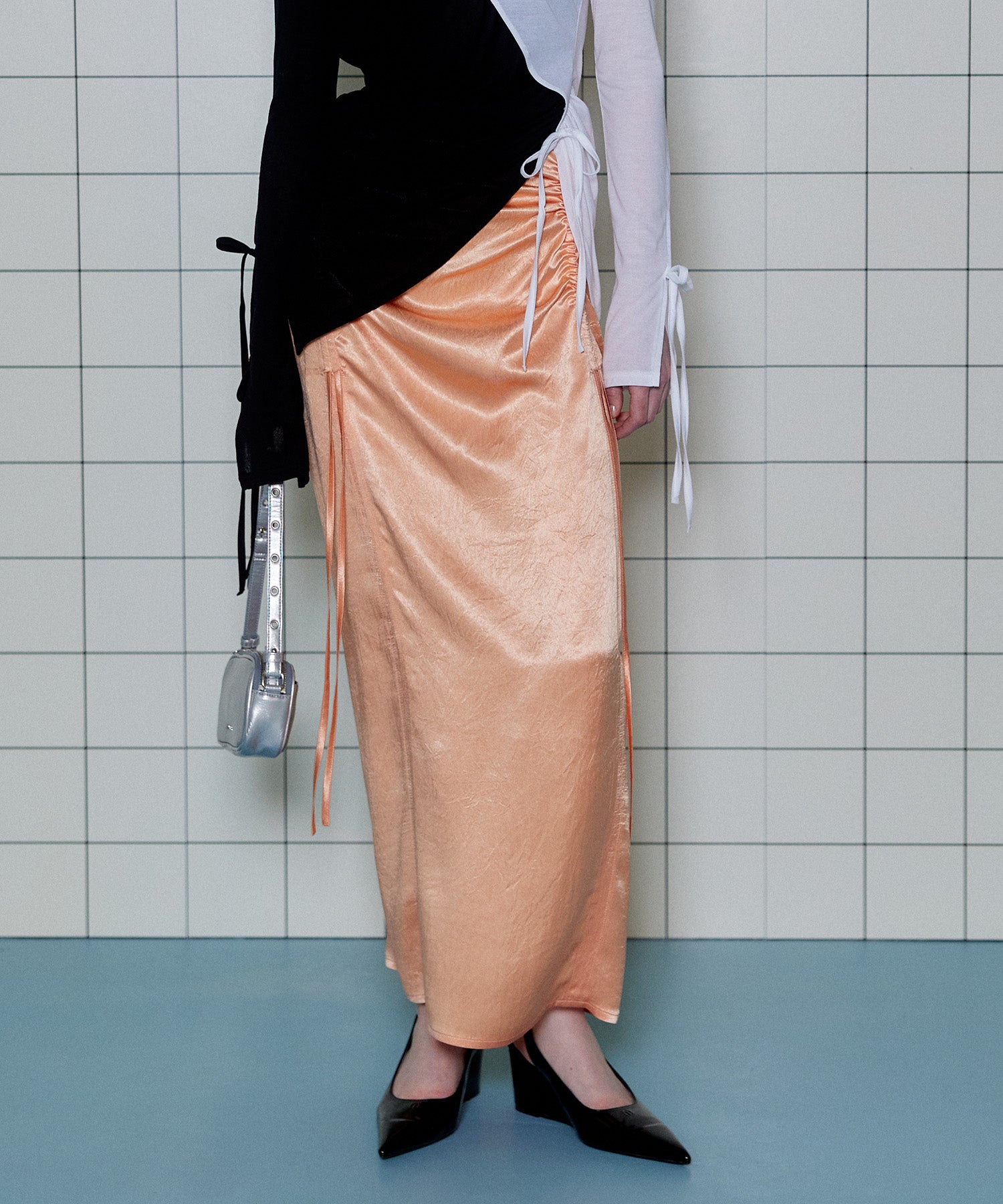 【PRE-ORDER】Satin Shirring Tight Skirt