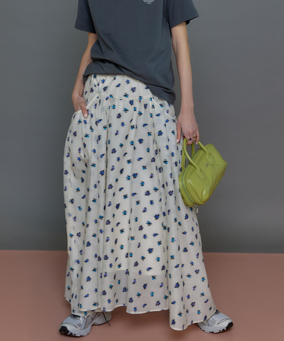 Floral Pattern Jacquard Voluminous Skirt