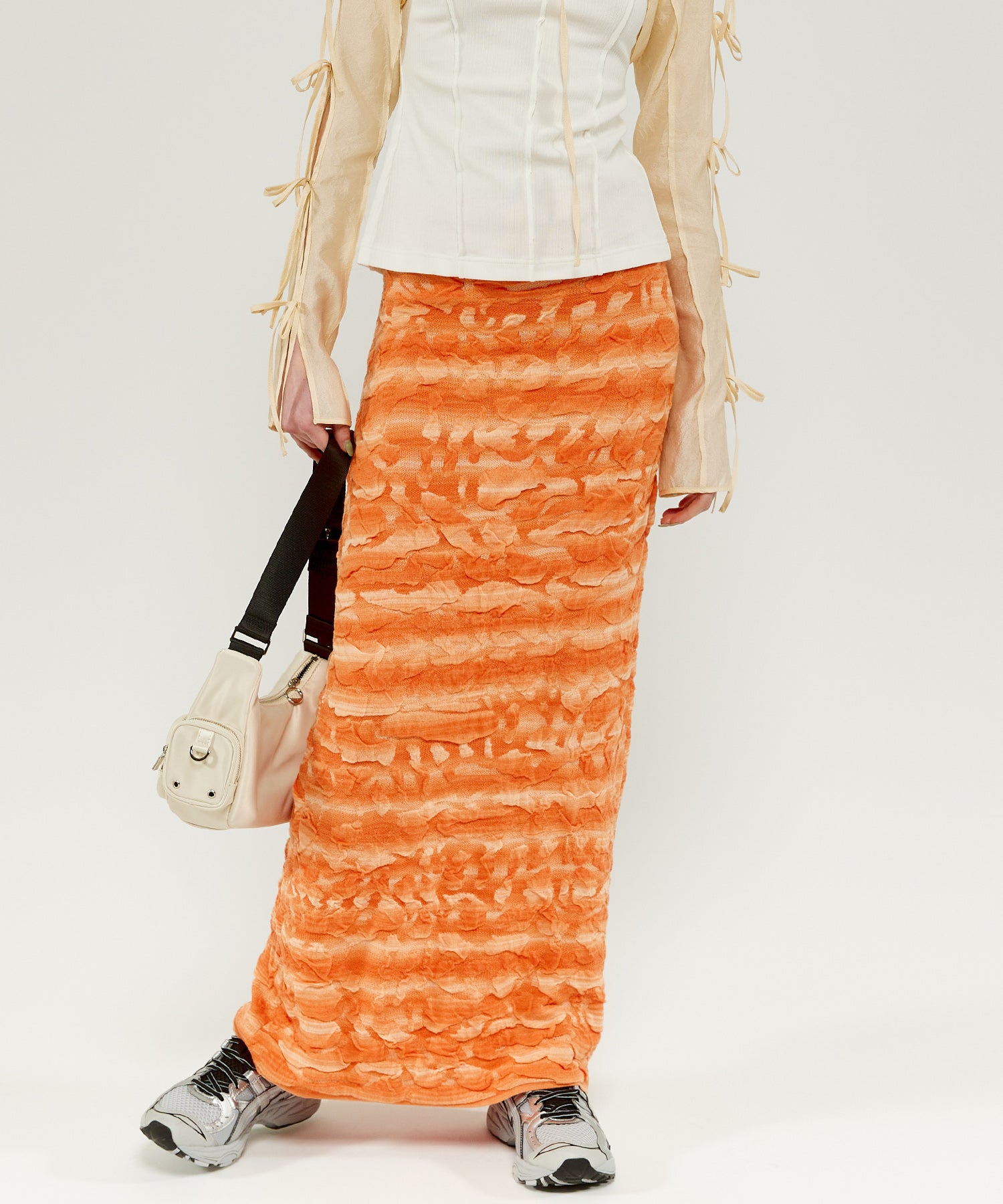 Bumpy Splashed Pattern Knit Tight Skirt