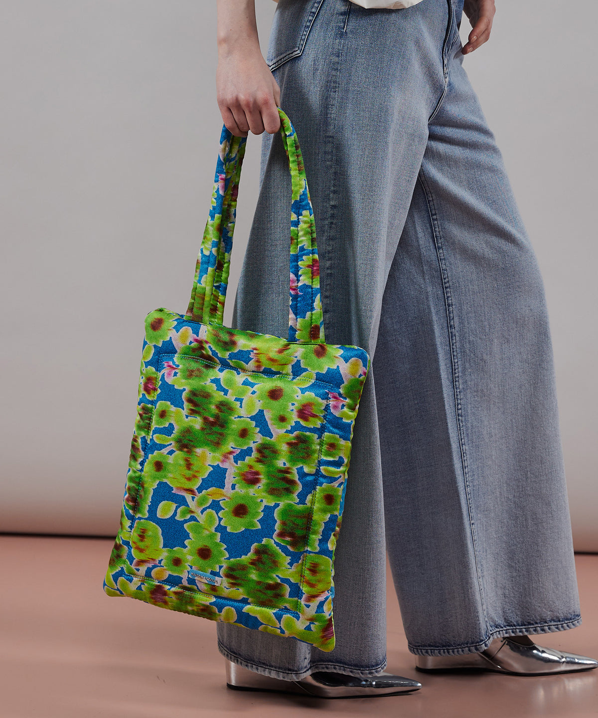 Floral Pattern Puffer Tote Bag