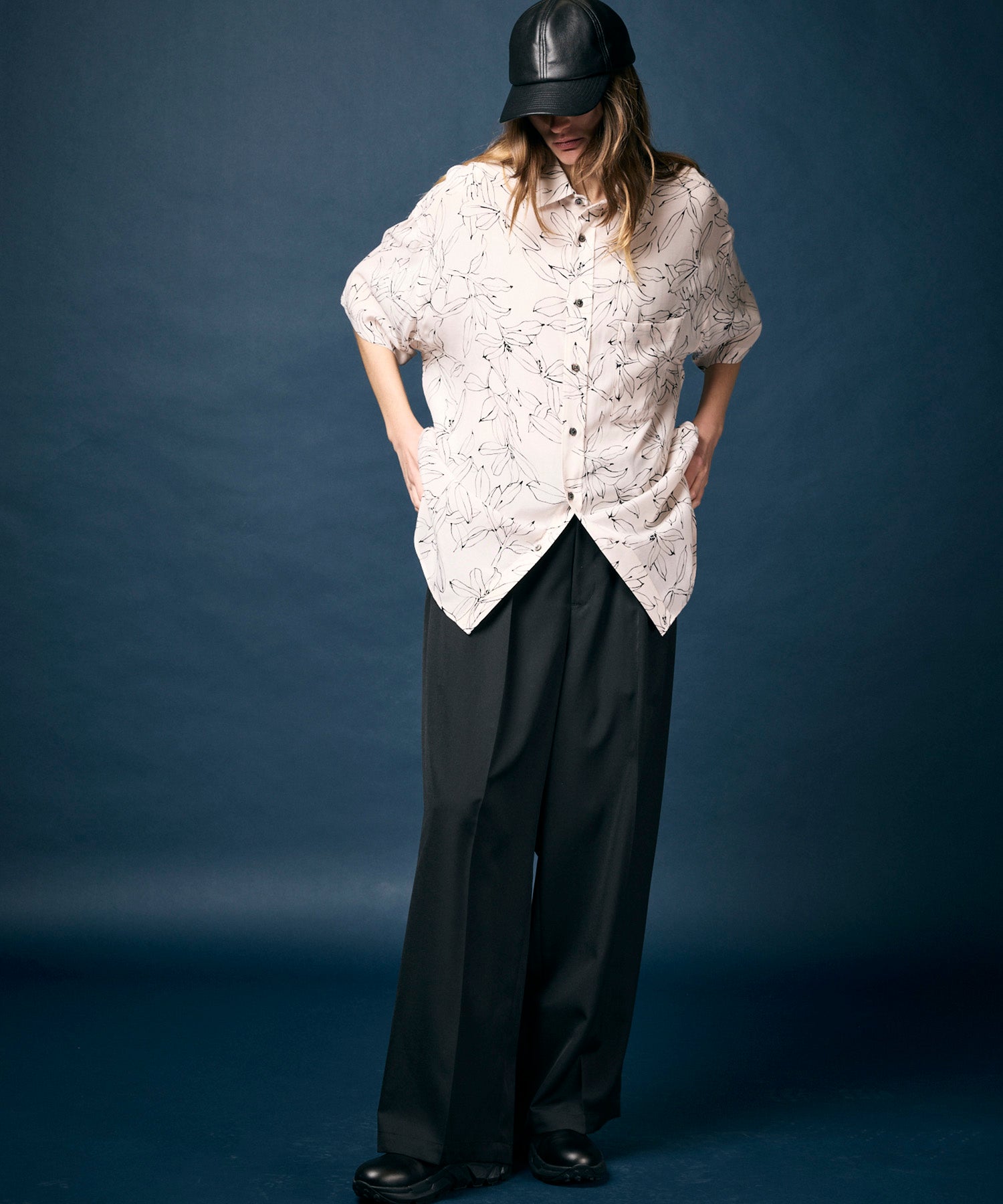 Wool Mix Continuous Tow-Tuck Wide Pants