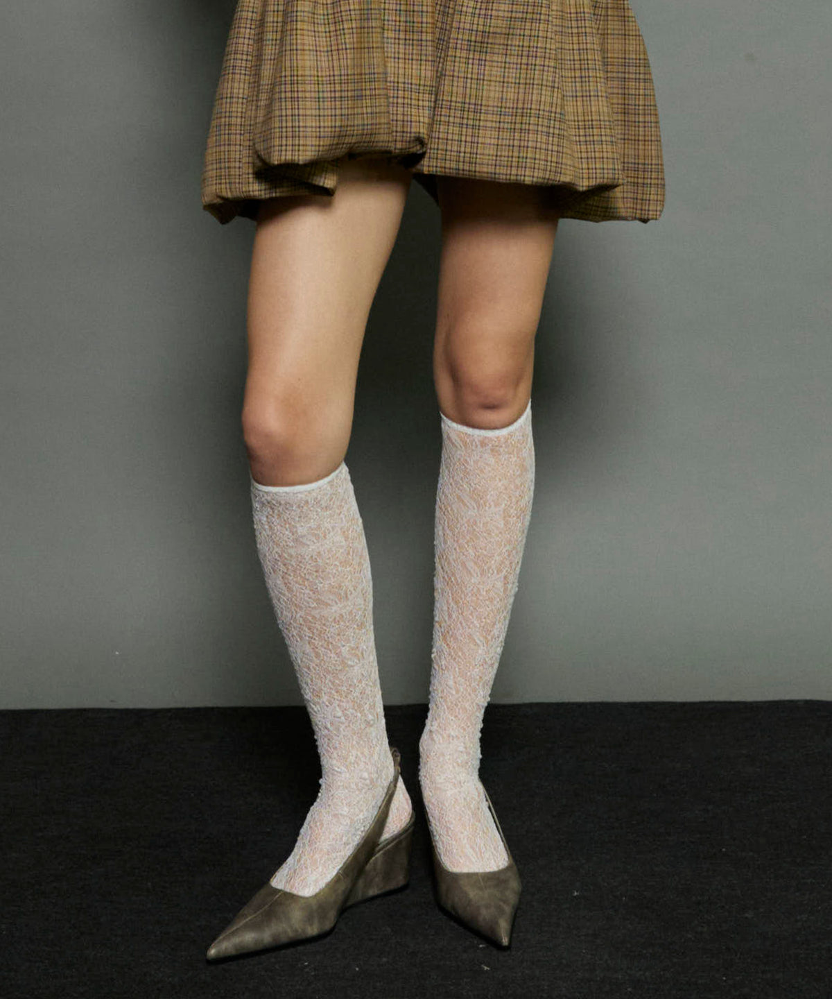 【24AUTUMN PRE-ORDER】Spider Lace High Socks