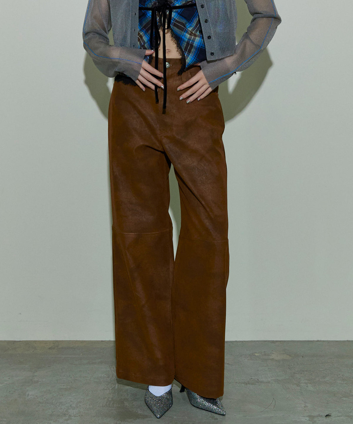 【24AUTUMN PRE-ORDER】Vegan Leather Wide Straight Pants