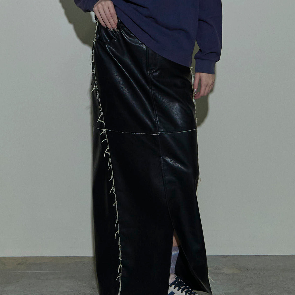 SALE】Vegan Leather Tight Skirt