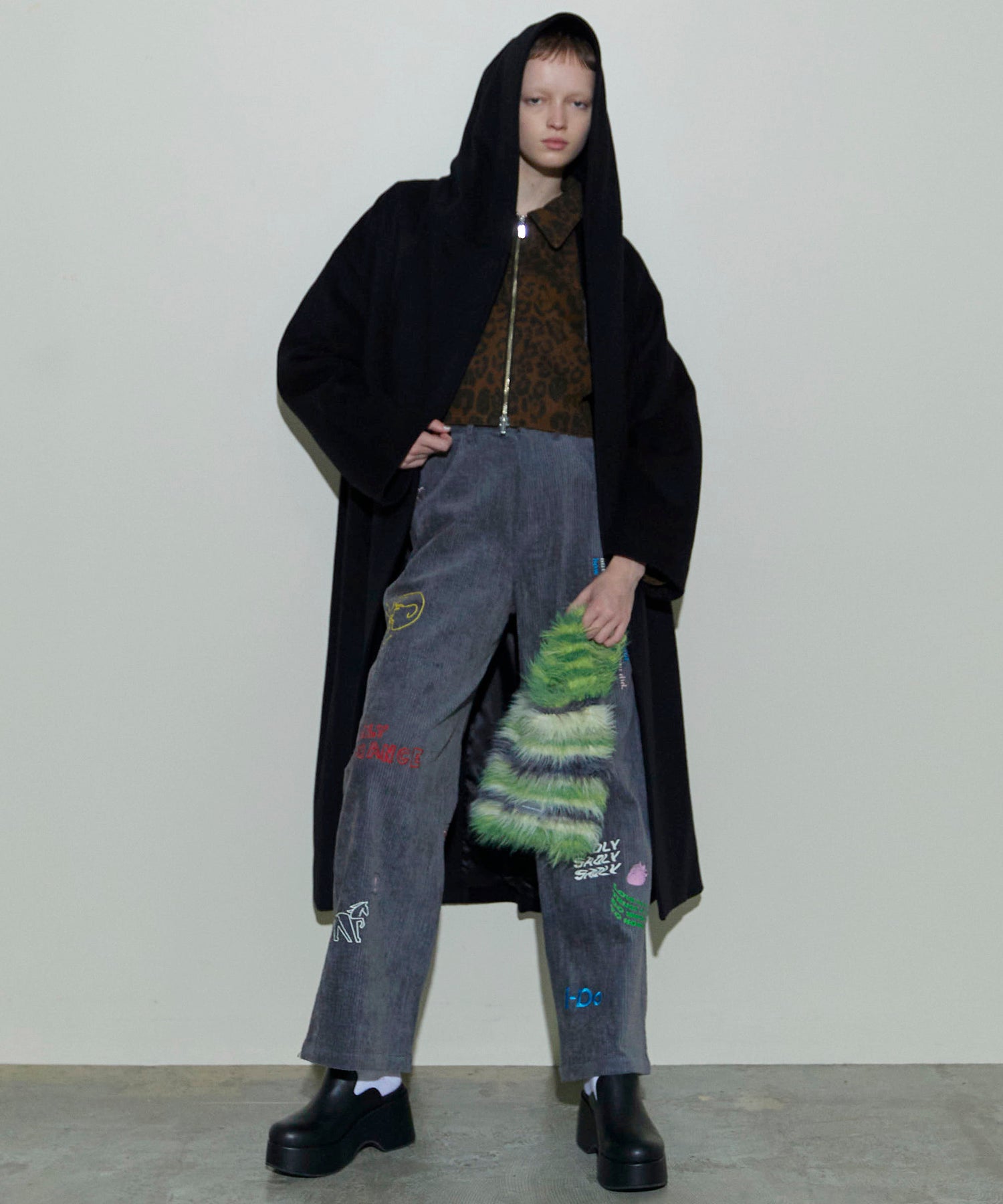 [24Autumn PRE-ORDER] CORDUROY EARLY ROMANCE GRAPHIC PANTS