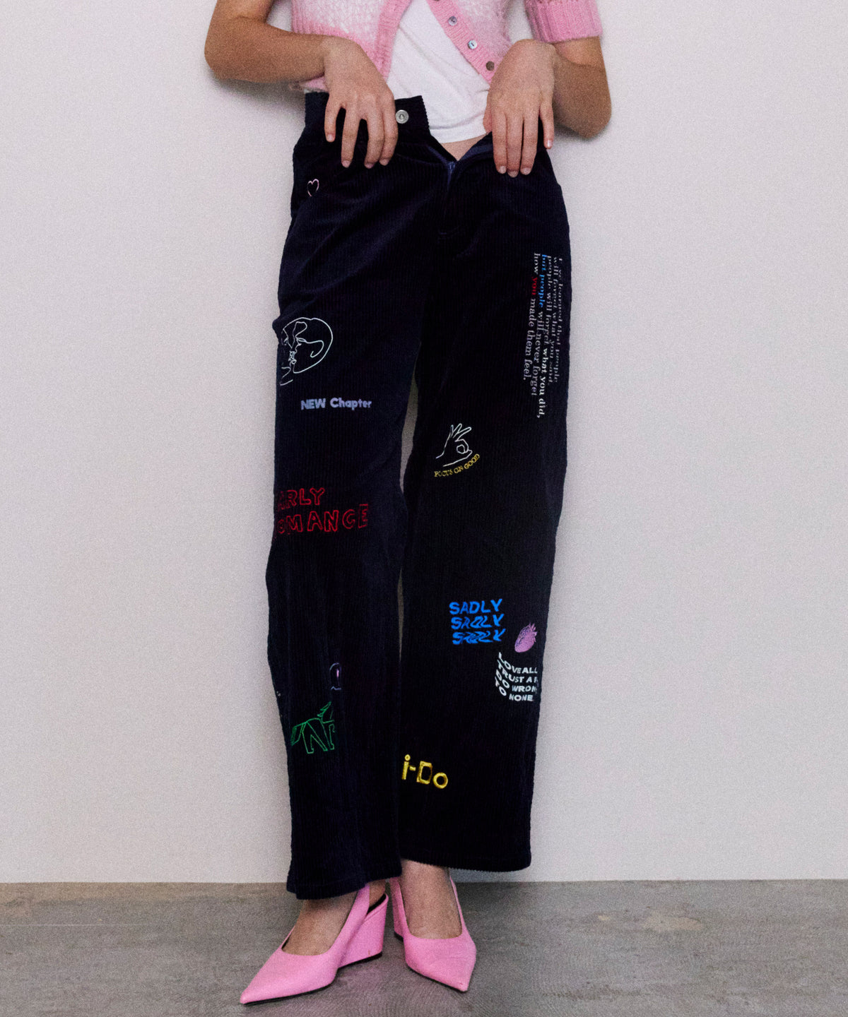 [24Autumn PRE-ORDER] CORDUROY EARLY ROMANCE GRAPHIC PANTS