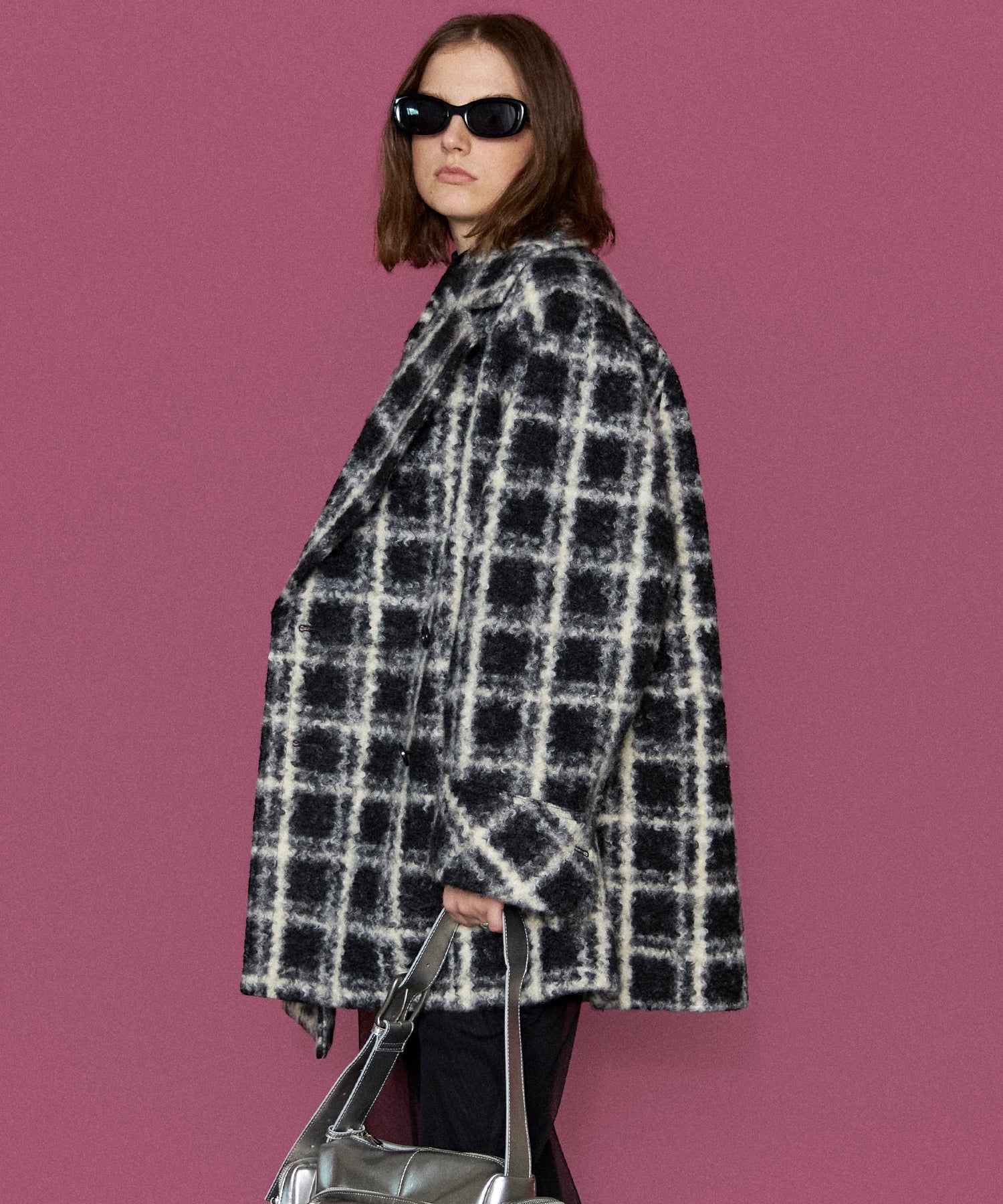 【24WINTER PRE-ORDER】Checkered Over Silhouette Middle Coat