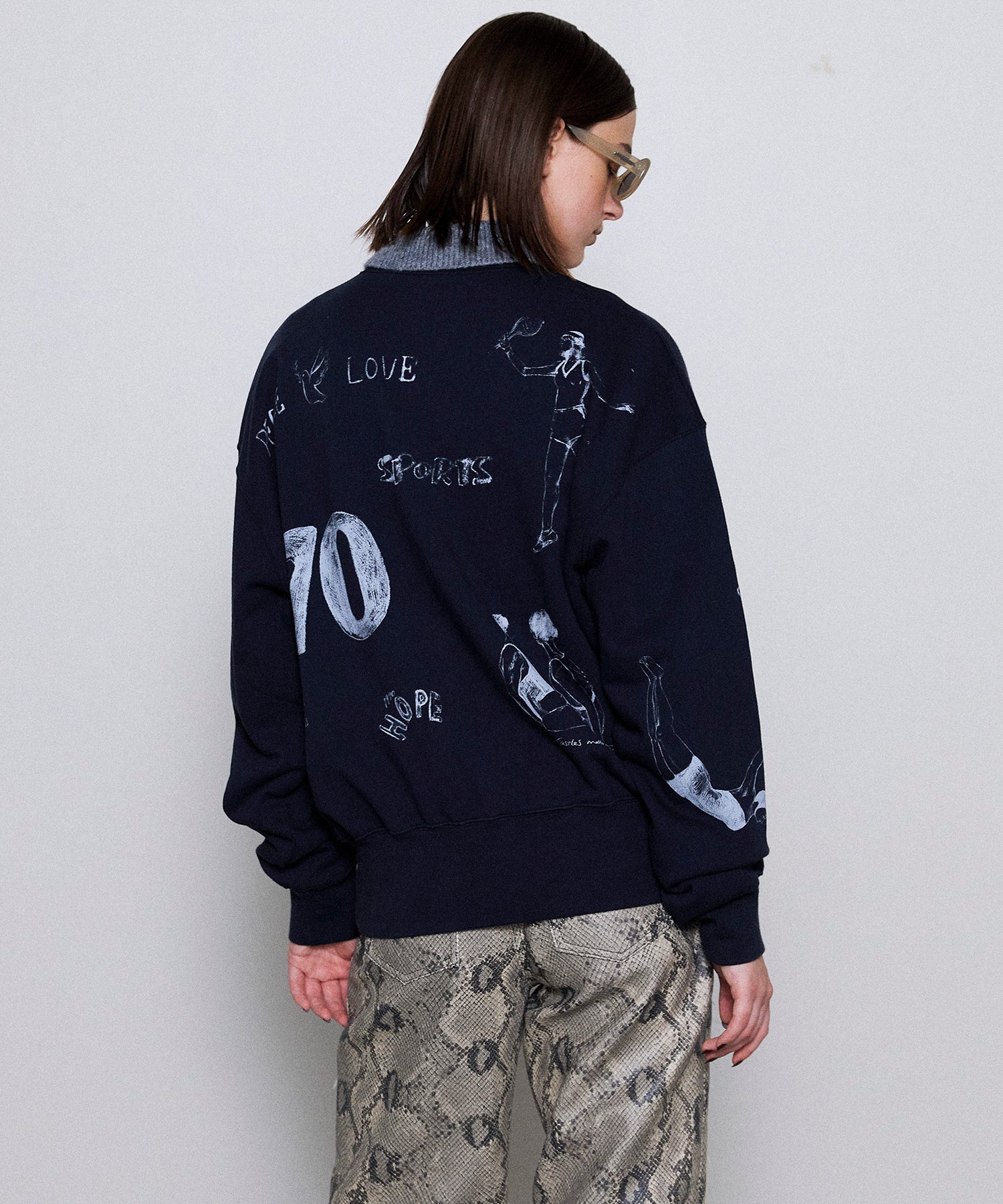 【24WINTER PRE-ORDER】Vintage Style Drawing Sweatshirt