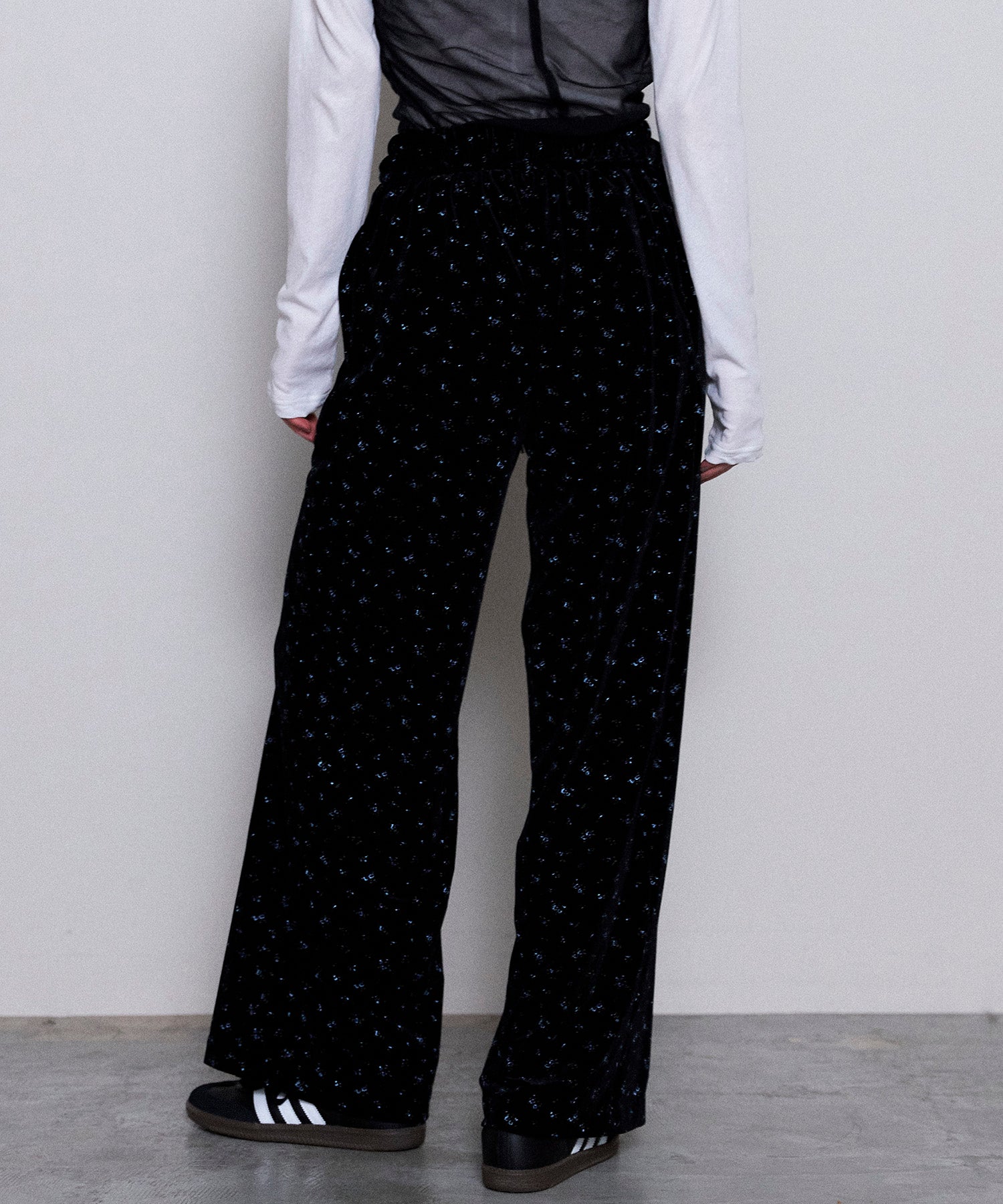 【24WINTER PRE-ORDER】Flower Velor Easy Pants