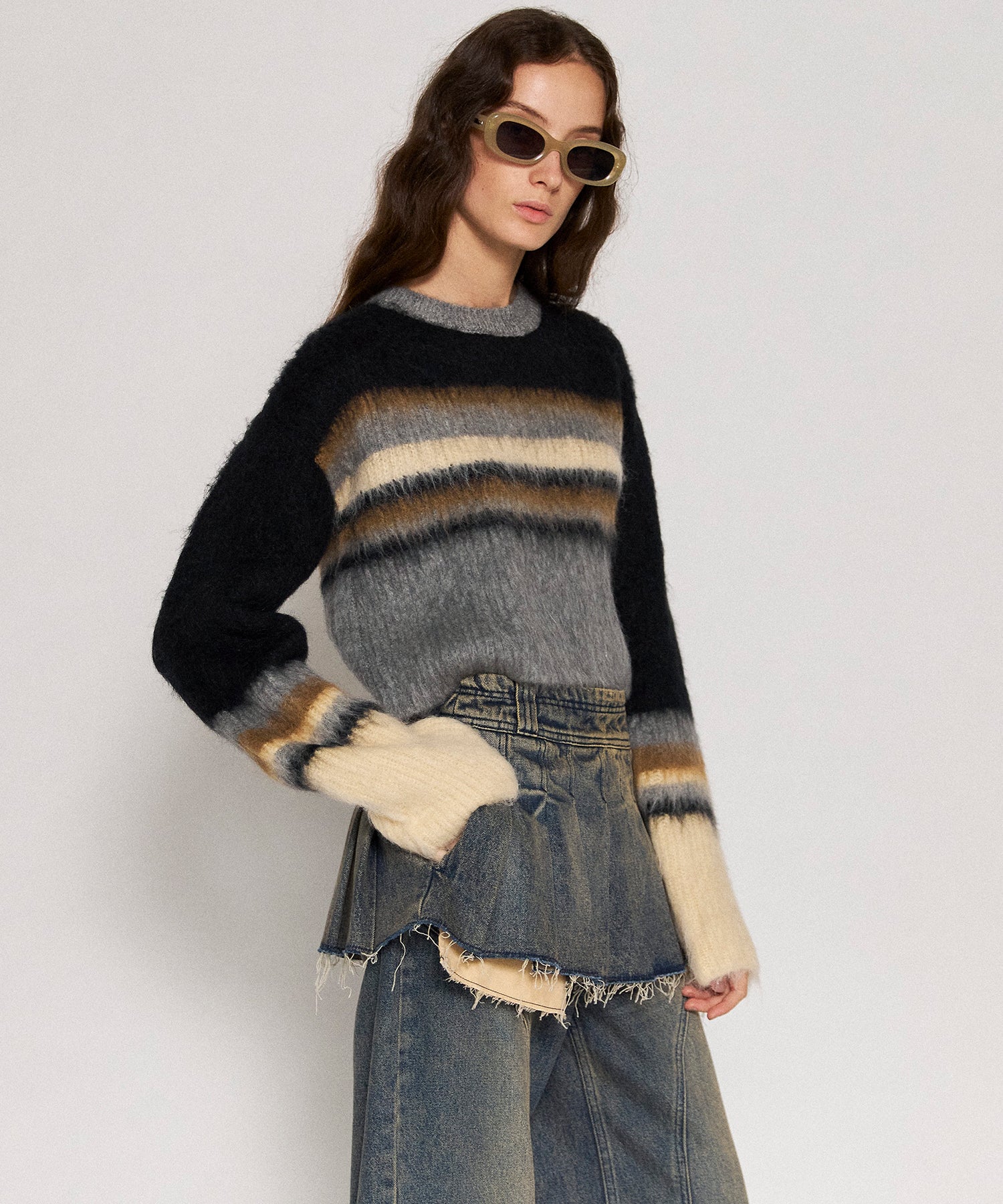 【24WINTER PRE-ORDER】Multi Border Short Length Knit Tops