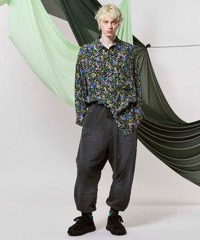 Three-Dimensional Cutting Weathered Sweat Pants