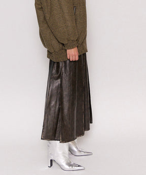 【24WINTER PRE-ORDER】Tack Pleats Vegan Leather Long Skirt