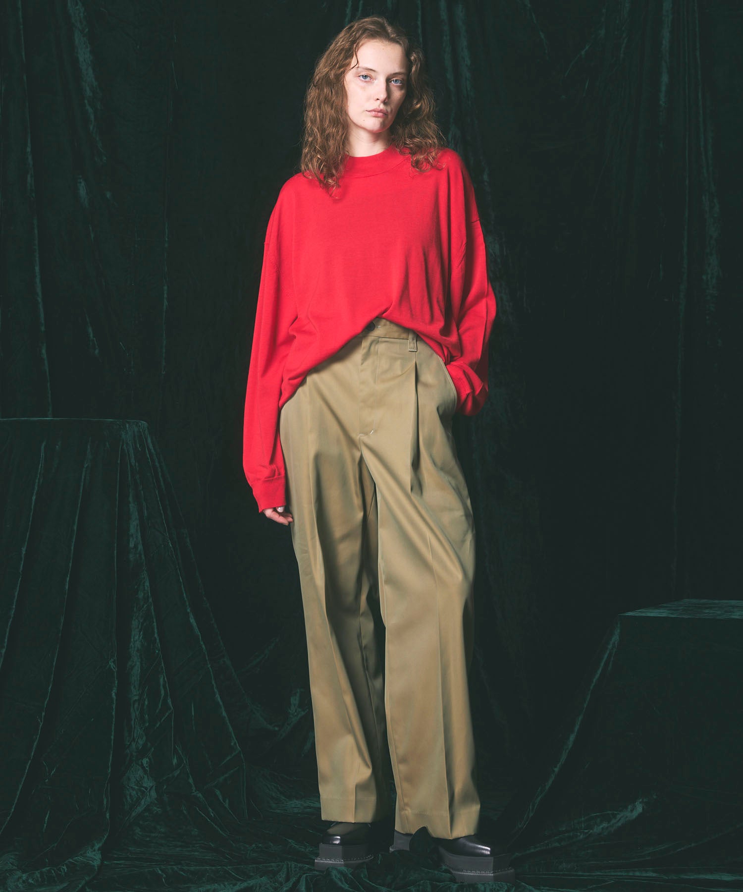 120/2/2/2/2/2/Suvin Cotton Gabardine Prime-Wide One Tuck Pants