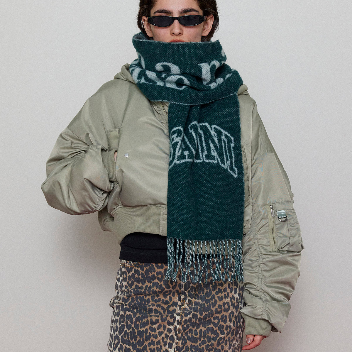 【GANNI】Narrow Scarf Please Recycle