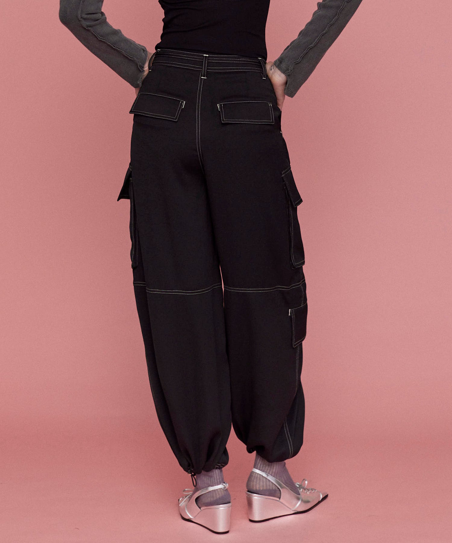 【25SPRING PRE-ORDER】Zip Design Satin Cargo Pants