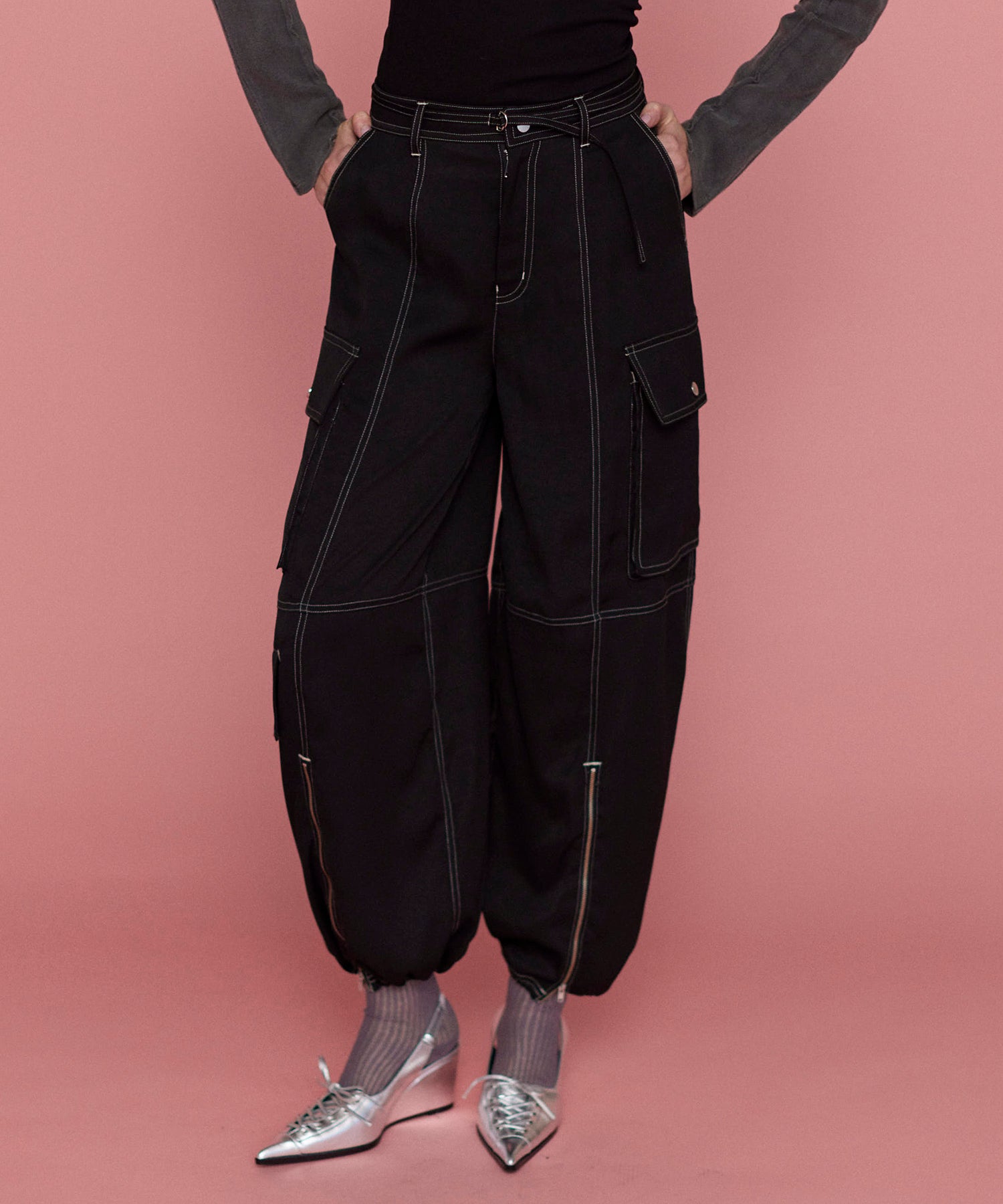 【25SPRING PRE-ORDER】Zip Design Satin Cargo Pants