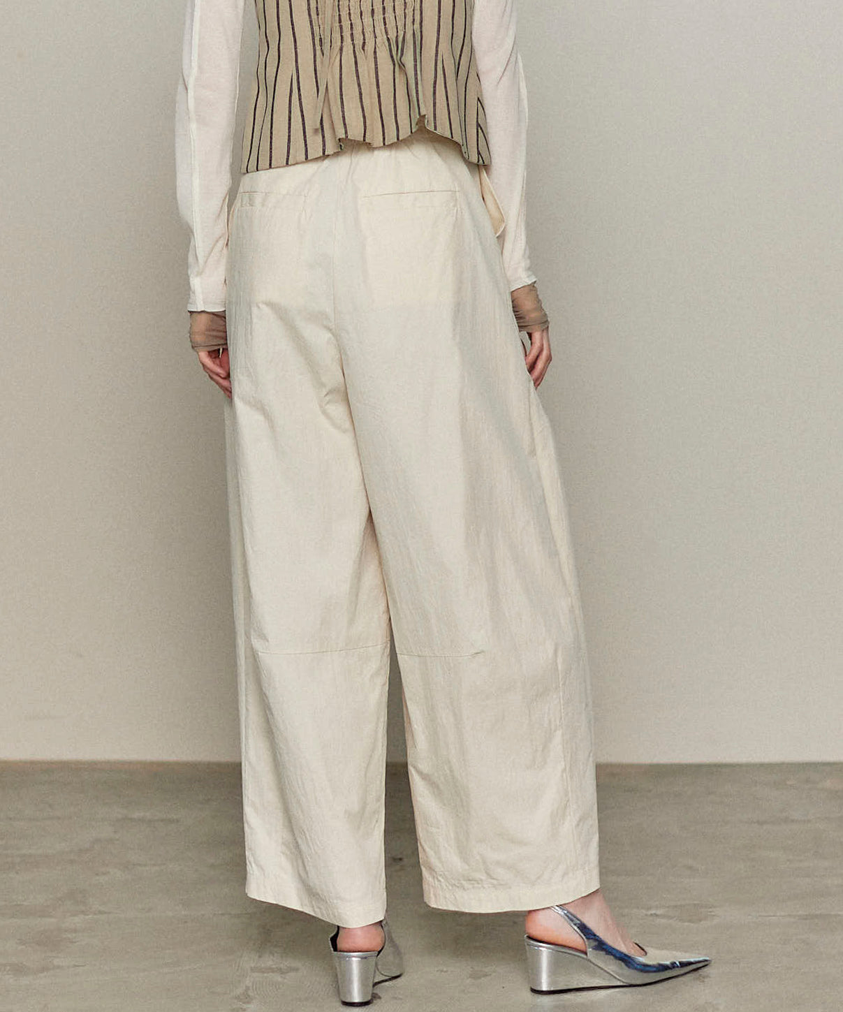 【25SPRING PRE-ORDER】Waist Pleats Cocoon Pants