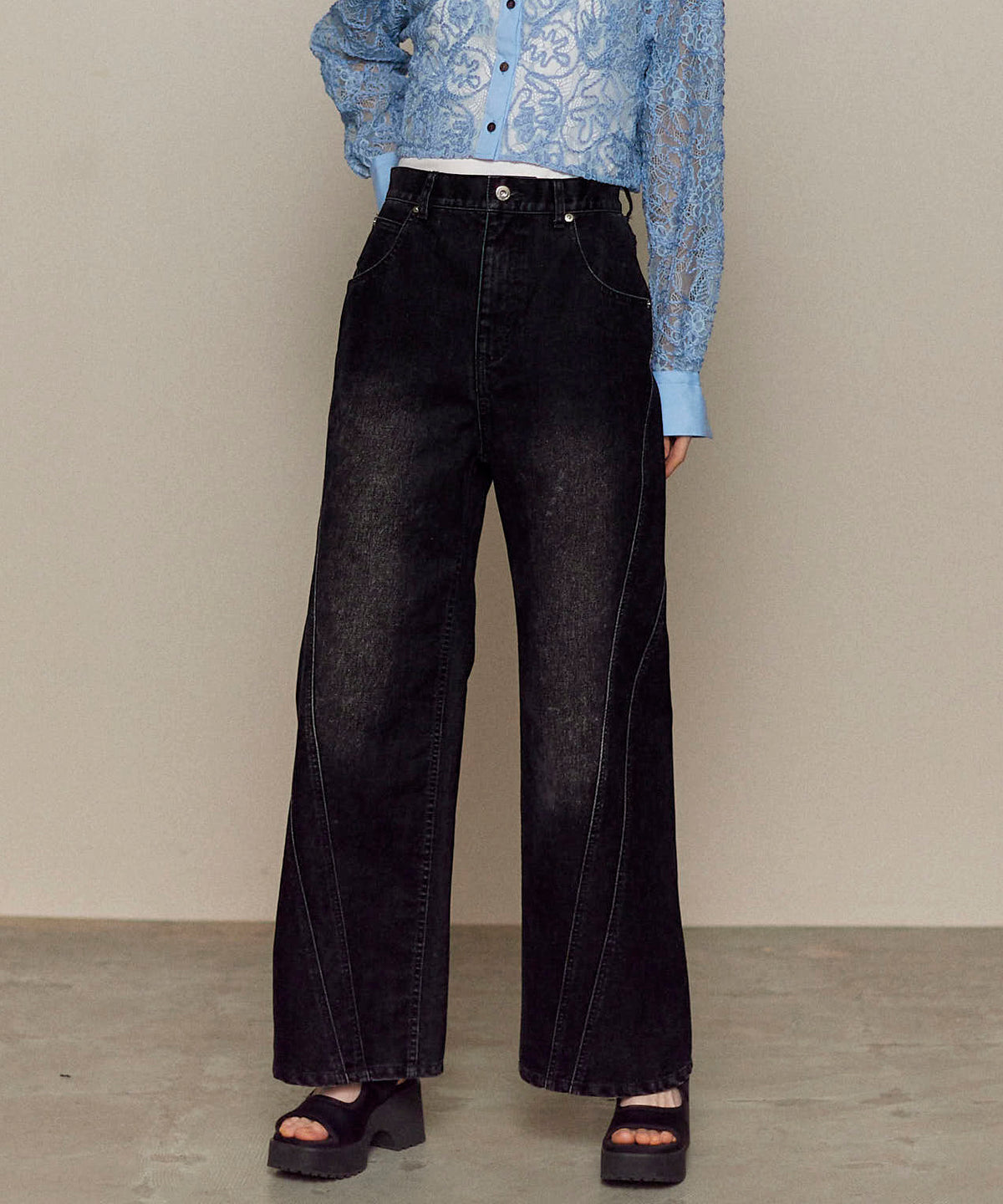 【25SPRING PRE-ORDER】Wide Straight Flocking Denim Pants