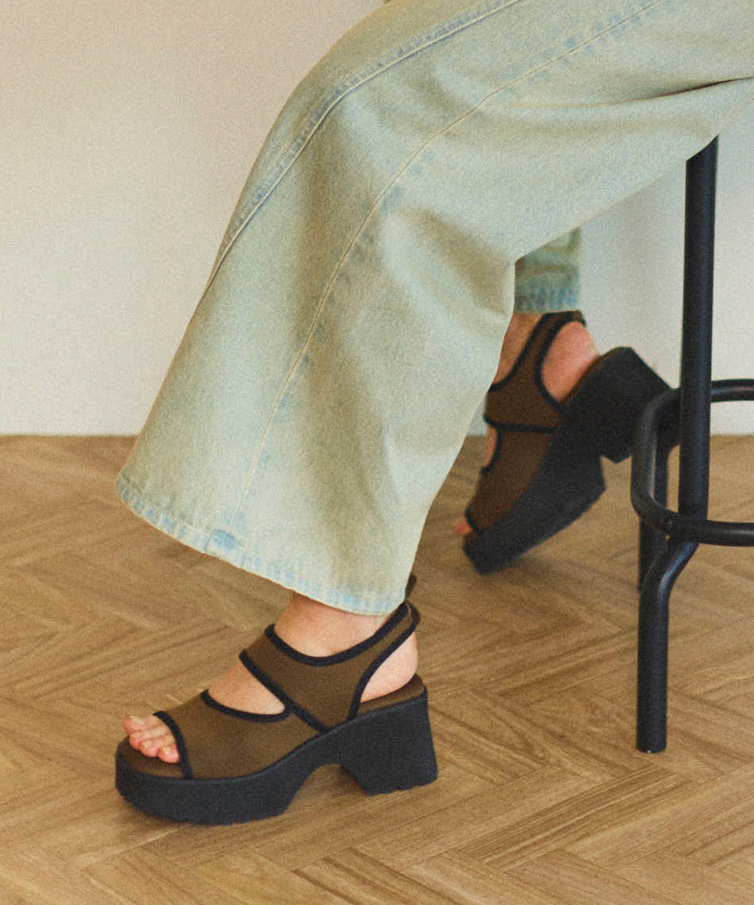 【25SPRING PRE-ORDER】Volume Sole Stretch Sandals