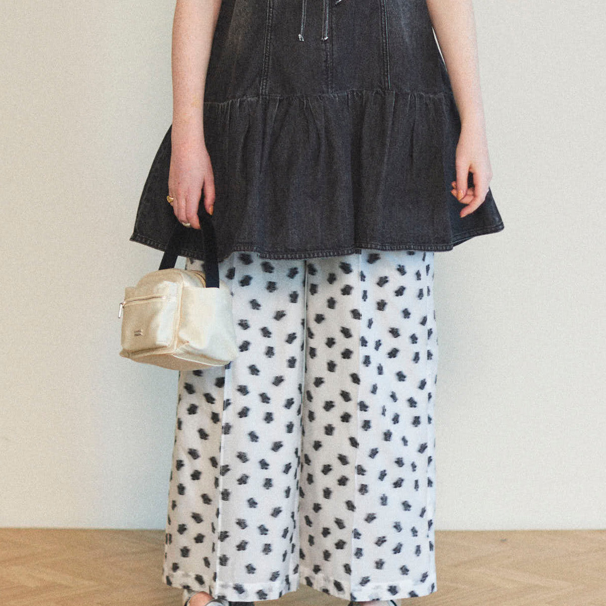 SALE】Sheer Jacquard Easy Pants