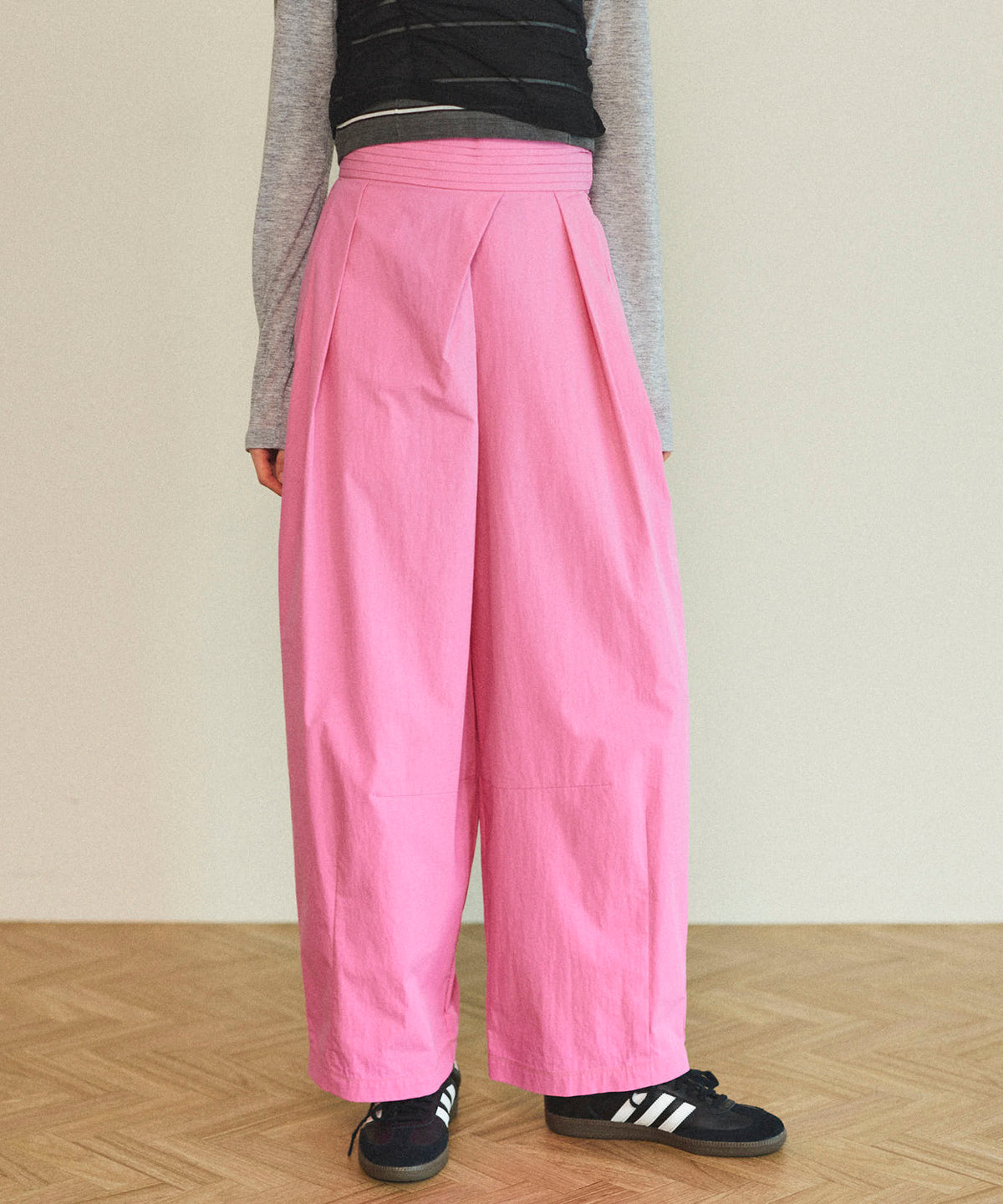 【25SPRING PRE-ORDER】Waist Pleats Cocoon Pants