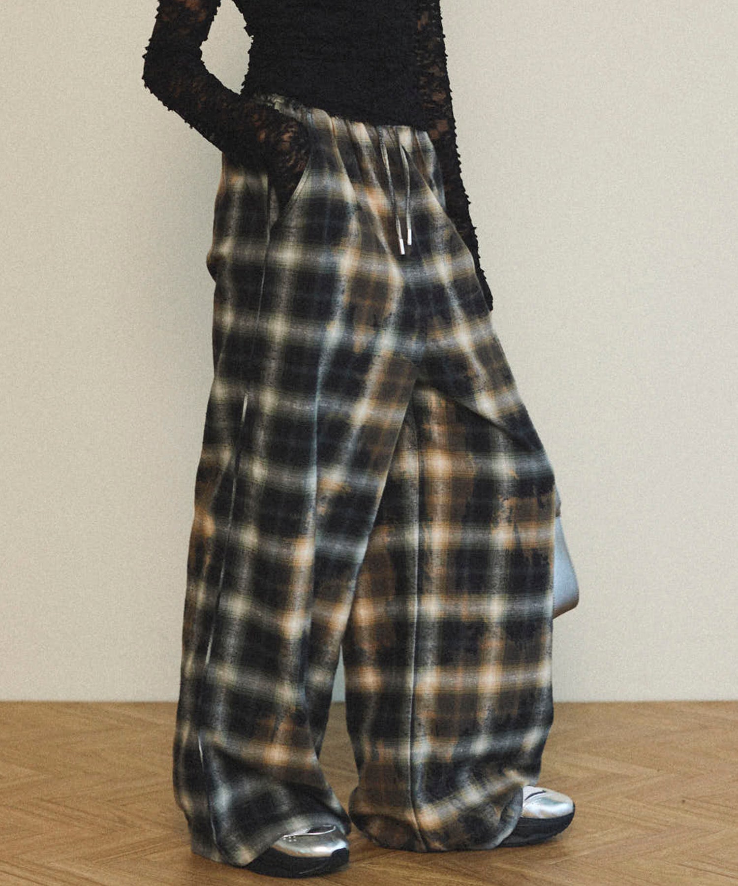 【25SPRING PRE-ORDER】Bleach Plaid Pattern Easy Pants