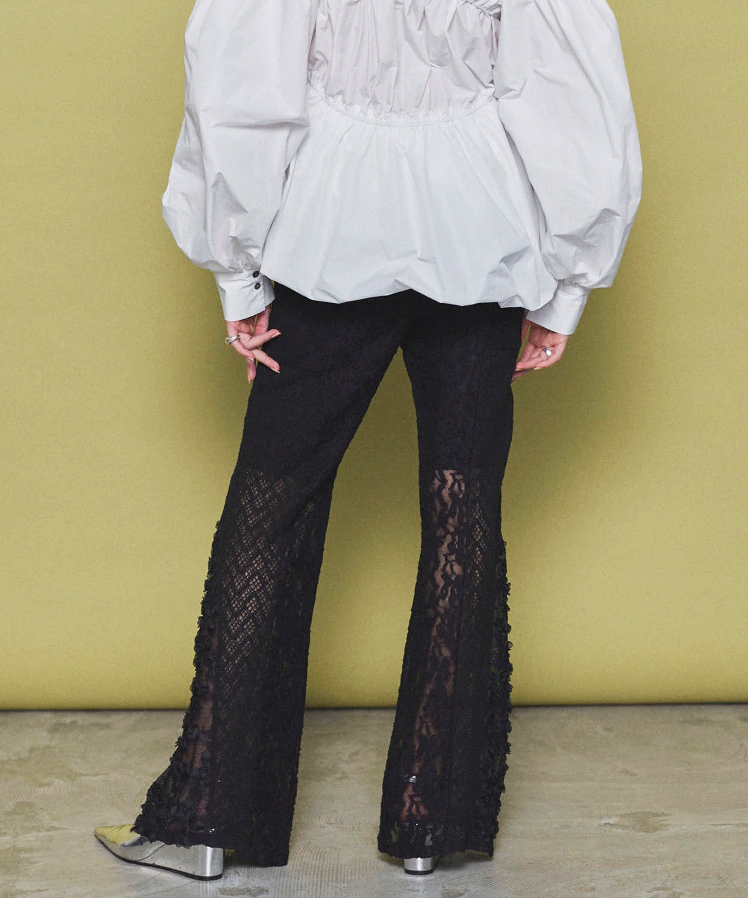 【25SPRING PRE-ORDER】Lace Fabric Flare Pants