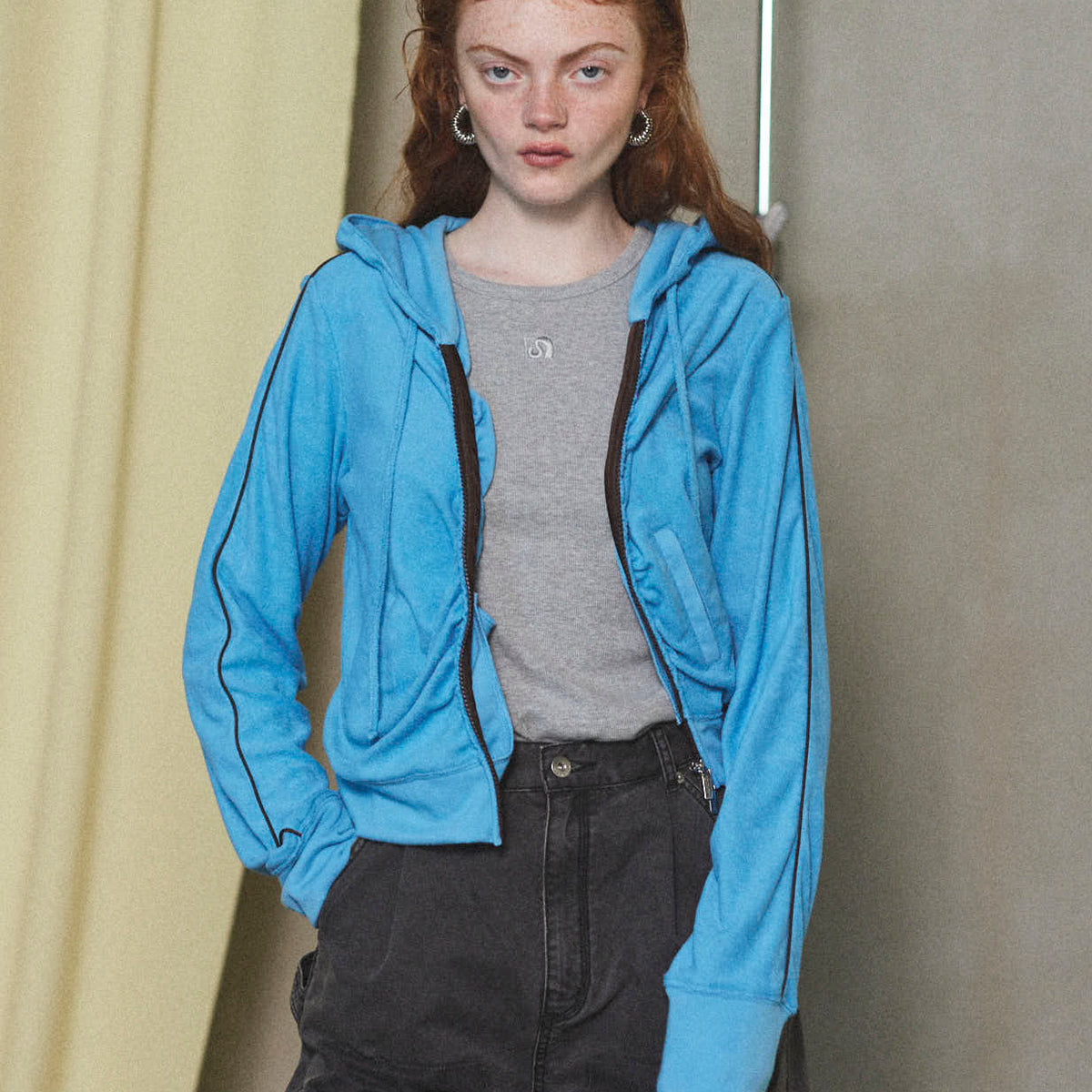 SALE】Gather Pile Fabric Short Length Hoodie